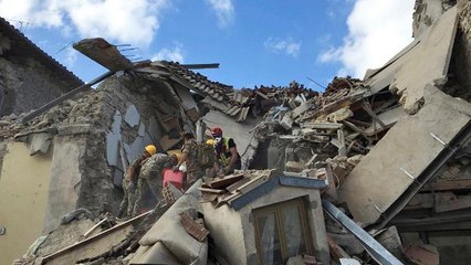 FirstFT - Earthquake strikes central Italy, fall in sterling 'has helped post-Brexit recovery'