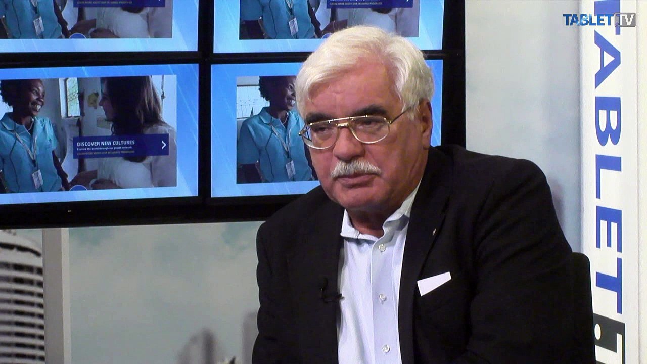 E. HURAJ: Vlajkovou loďou Rotary klubu je služba mladým