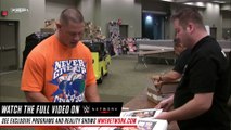 John Cena signe 3000 autographes pour les fans de Catch !!