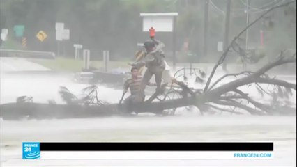 أوباما يزور المناطق المنكوبة في لويزيانا بعد انتقادات حادة