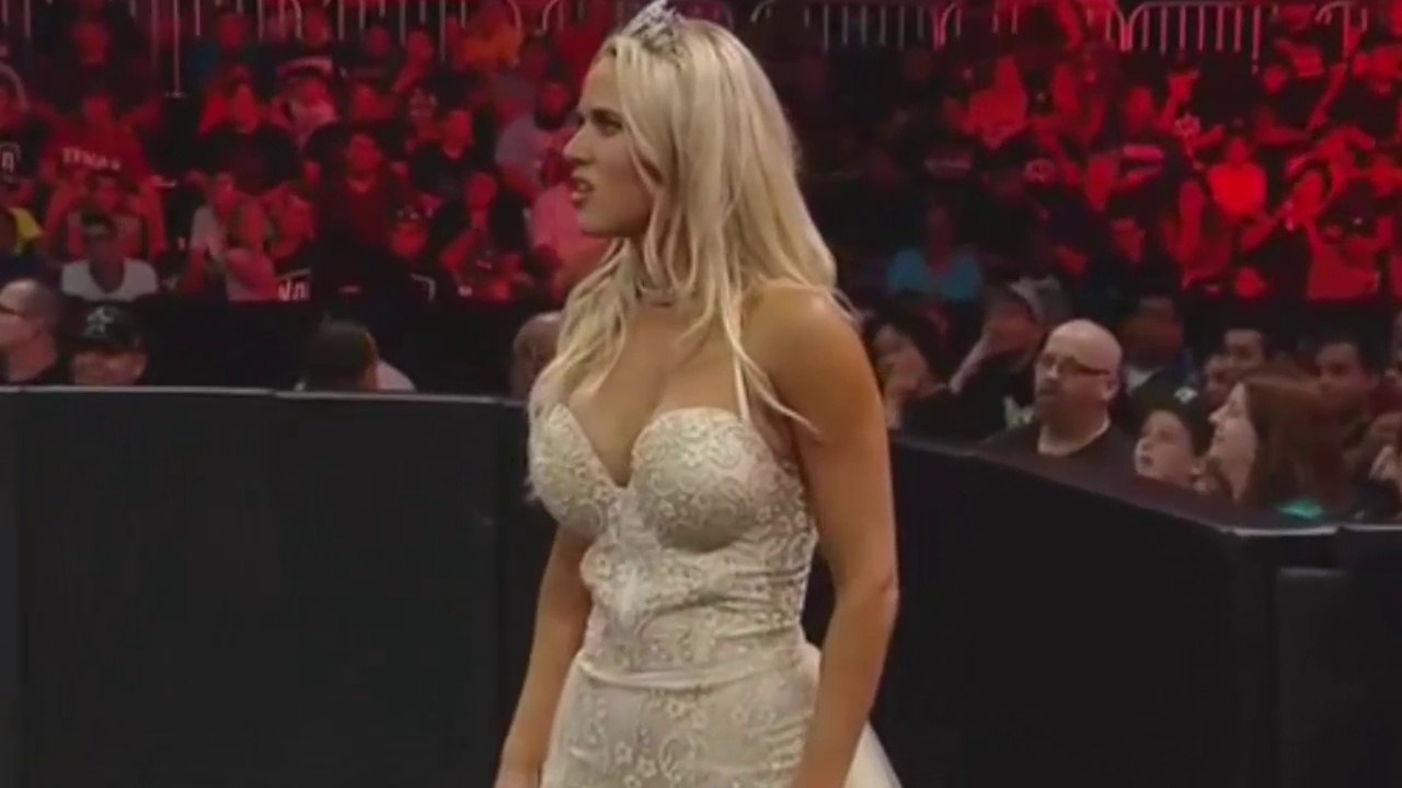 WWE RAW Roman Reigns VS Rusev 15th AUGUST 2016 fullMatch