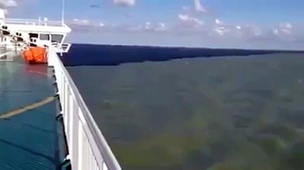 Two Seas Meet But Do Not Mix As Quran said 14 Hundred year back