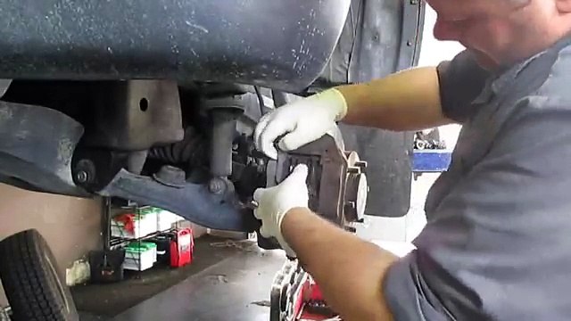 Get your Brakes Repaired by carrepairvegas.com