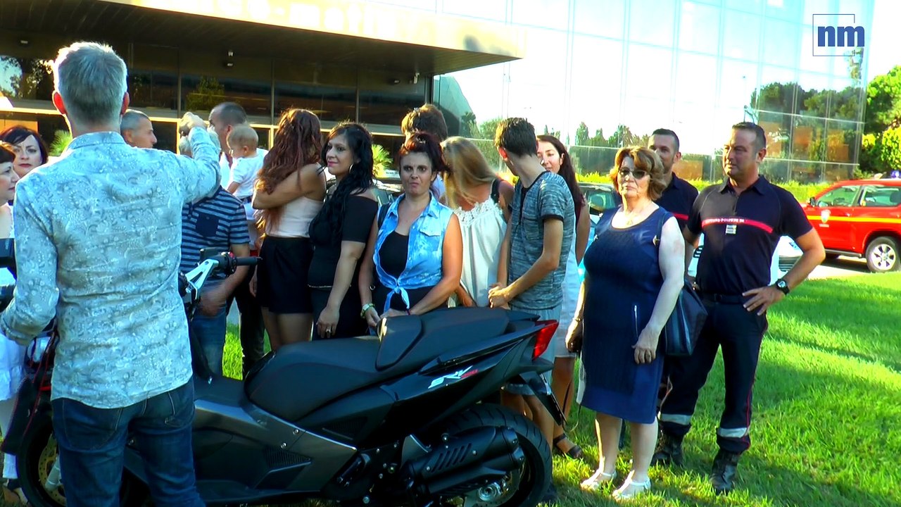 Franck, le héros du 14 juillet reçoit son nouveau scooter