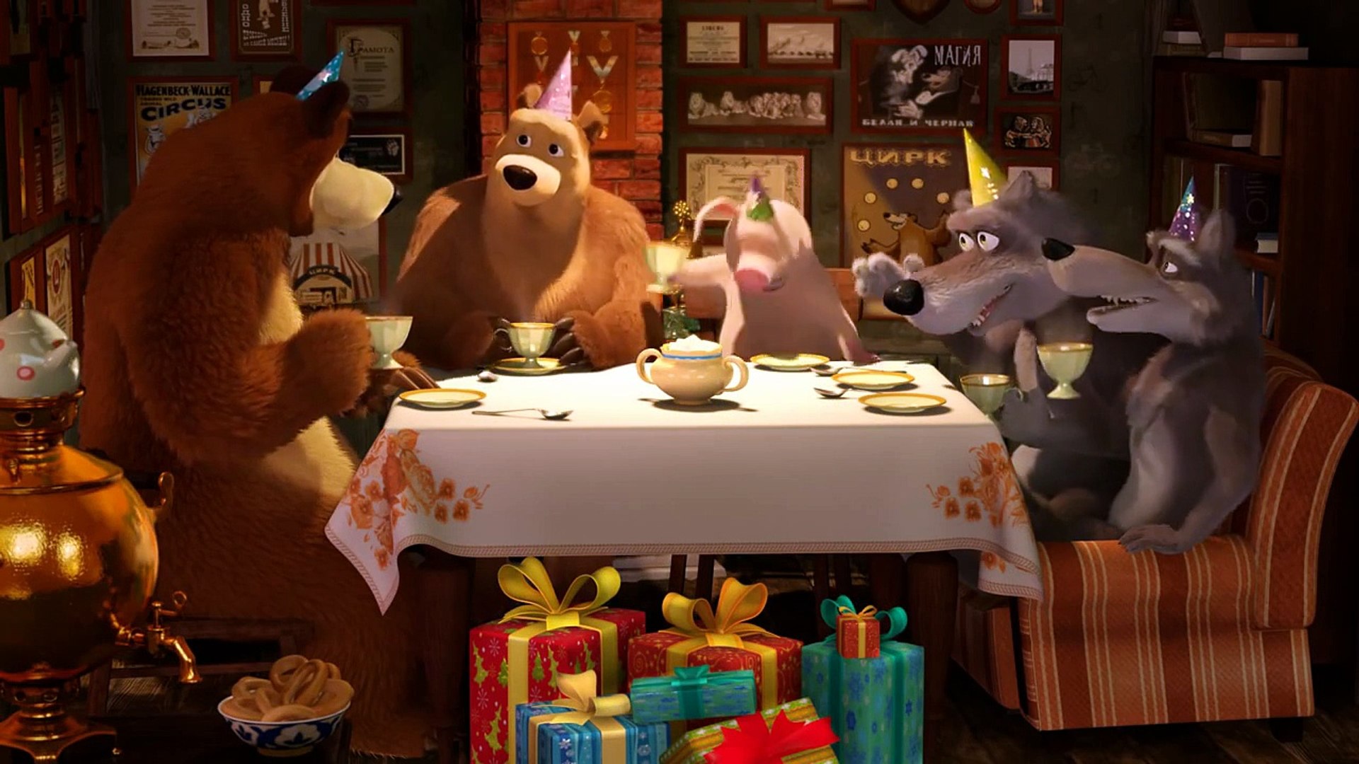 маша и медведь раз в году 44. маша и медведь раз в году 44. маша и медведь раз в году 44. маша в платье и с хвостиками. маша и медведь 44 серия.