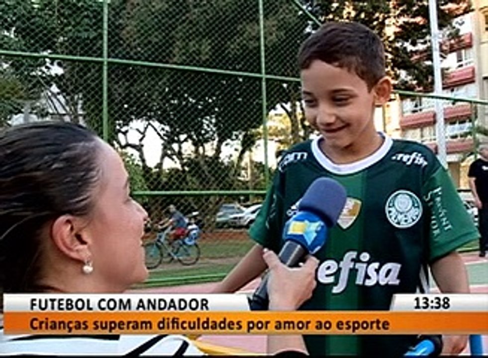 FUTEBOL COM ANDADOR