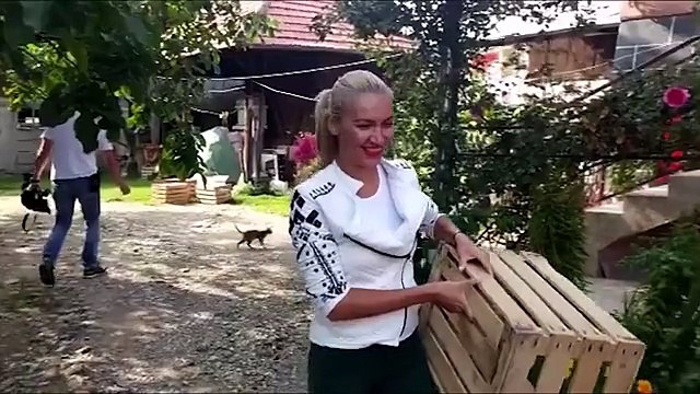 VODITELJKA PAROVA NOSI GAJBE: Posle rijalitija, ovo je njen novi posao!