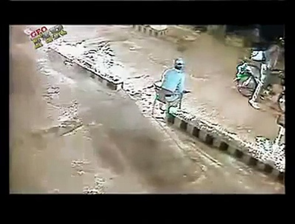 CCTV Footage MQM target killer  Killing Security Guard In Karachi