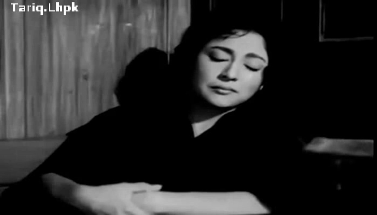 Woh dekho jala ghar kisi ka yeh tootey hain kiske sitare=1962