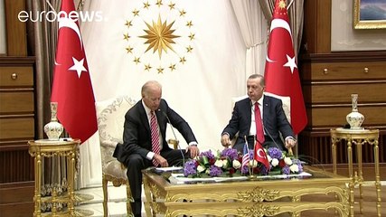Biden asegura que Turquía no ha presentado pruebas de golpismo contra Gülen