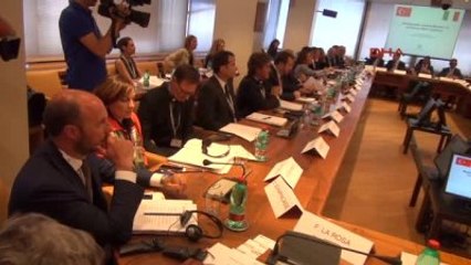 Bakan Zeybekci'den Cerablus Operasyonu Açıklaması: Türkiye'nin Alkışlanması Lazım