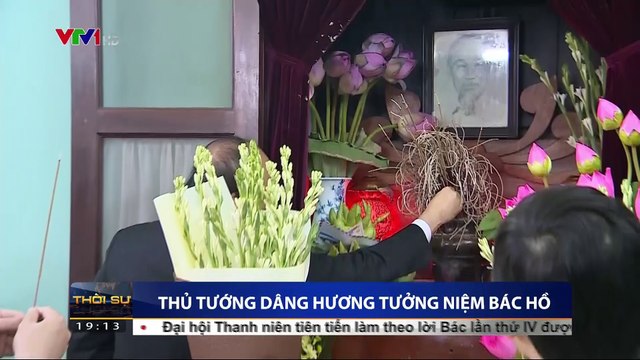 Thủ tướng Nguyễn Xuân Phúc dâng hương tưởng niệm Bác Hồ