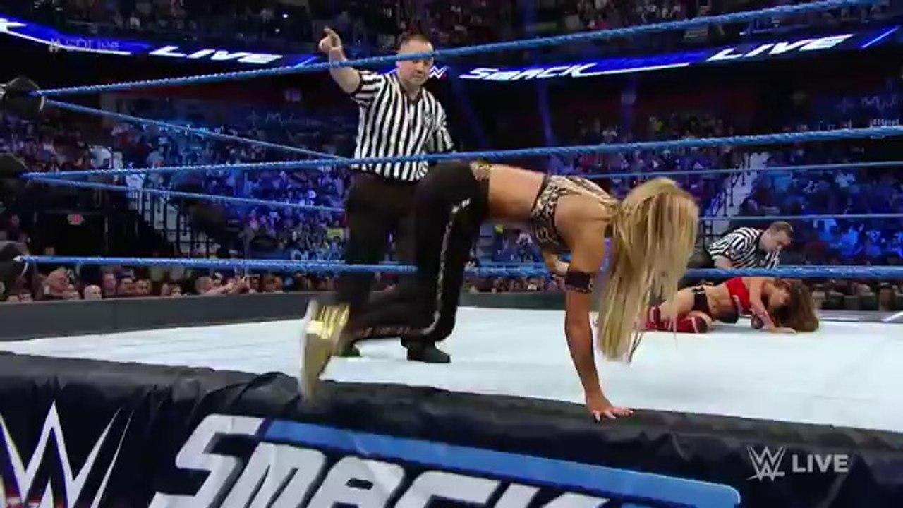 Carmella vs Nikki Bella: SmackDown Live, Aug. 23, 2016