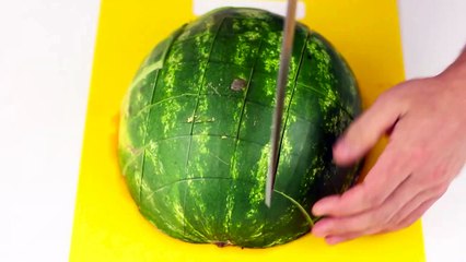 9 façons originales de découper une pastèque