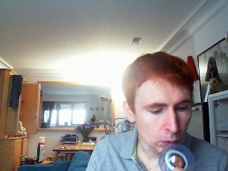 Wiwi égratigne "chanson anversoise" de Manuel Ferré