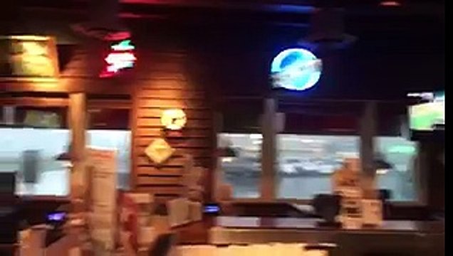 Un Starbucks emporté par une Tornade en quelques secondes