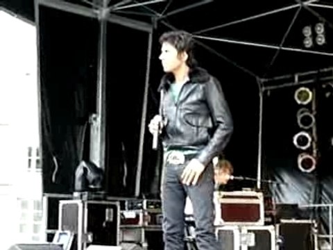 JEAN - LUC LAHAYE EN REP A LAON SANS VOUS TU M ' AIMERAS