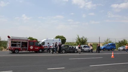 İki Otomobil Çarpıştı: 4 Ölü, 1 Yaralı