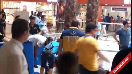İstanbul'da bir AVM’de akıl almaz olay: 1 ölü 1 yaralı