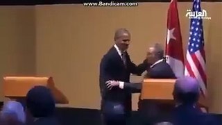 Obama and Cuban president handshake
