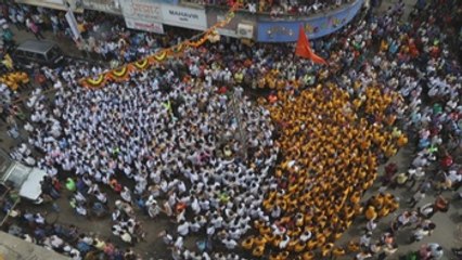 Los castillos humanos indios desafían la prohibición de alzarse con menores