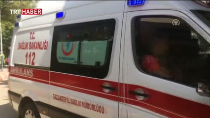 Cerablus'ta yaralanan Suriyeli 2 kardeş Gaziantep'e getirildi