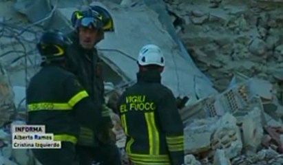 Una menor fue rescatada entre los escombros en Italia