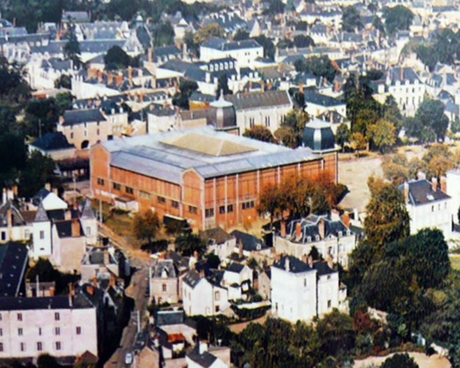 Laval - Le Palais de l'industrie