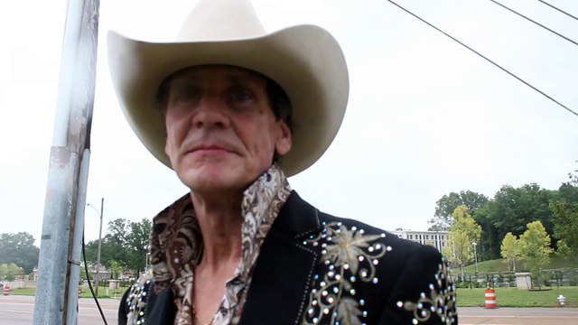 Bill Rinehart cuts an ad for Elvis Week 2016