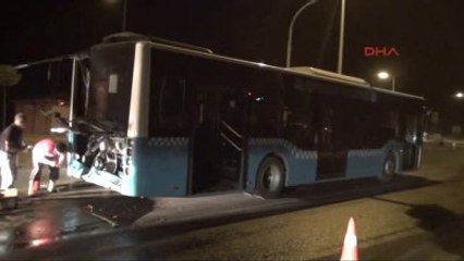 Adıyaman-Minibüs, Belediye Otobüsüne Çarptı: 14 Yaralı