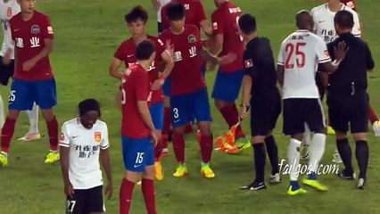 Gervinho Horror Foul on Henan Jianye