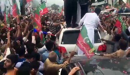 Junoon at its peak in Jhelum Rally, Eye Eye PTI, must watch