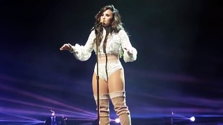 Demi Lovato cover Natural Woman by Aretha Franklin (Future Now Tour) - YouTube