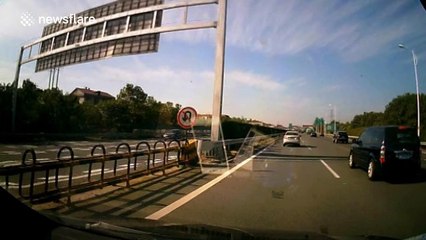 Three-car pile-up in southern China