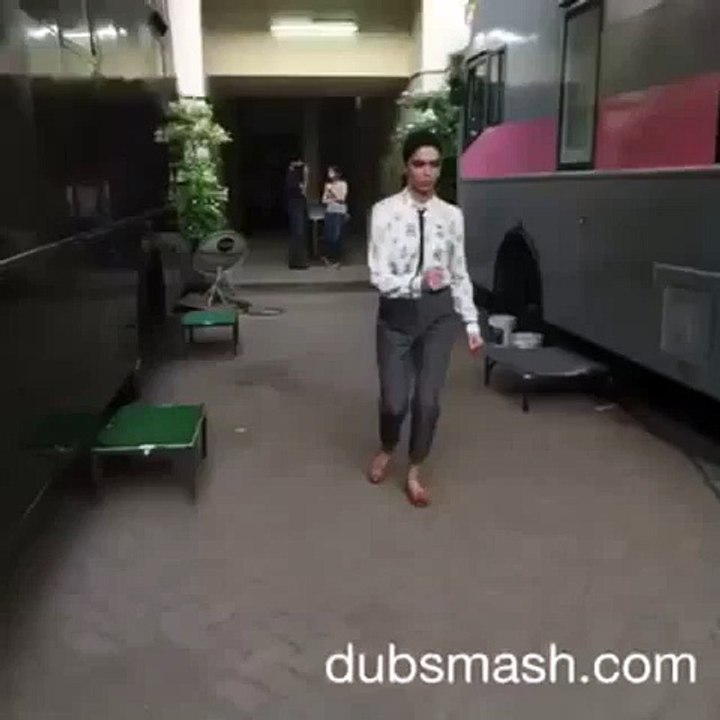 Deepika Padukone Funny Dance - Bollywood Dubsmash
