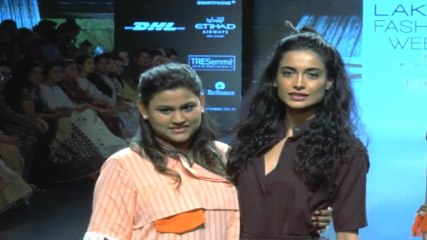 Sarah Jane Dias Walked The Ramp At Lakme Fashion Week 2016