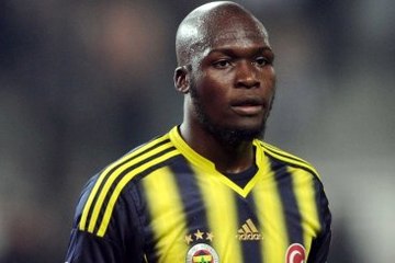 Moussa Sow, Fenerbahçe'ye Dönebilmek için Alacaklarından Vazgeçiyor