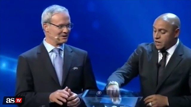 Ligue des champions: Roberto Carlos a-t-il triché pendant le tirage ?