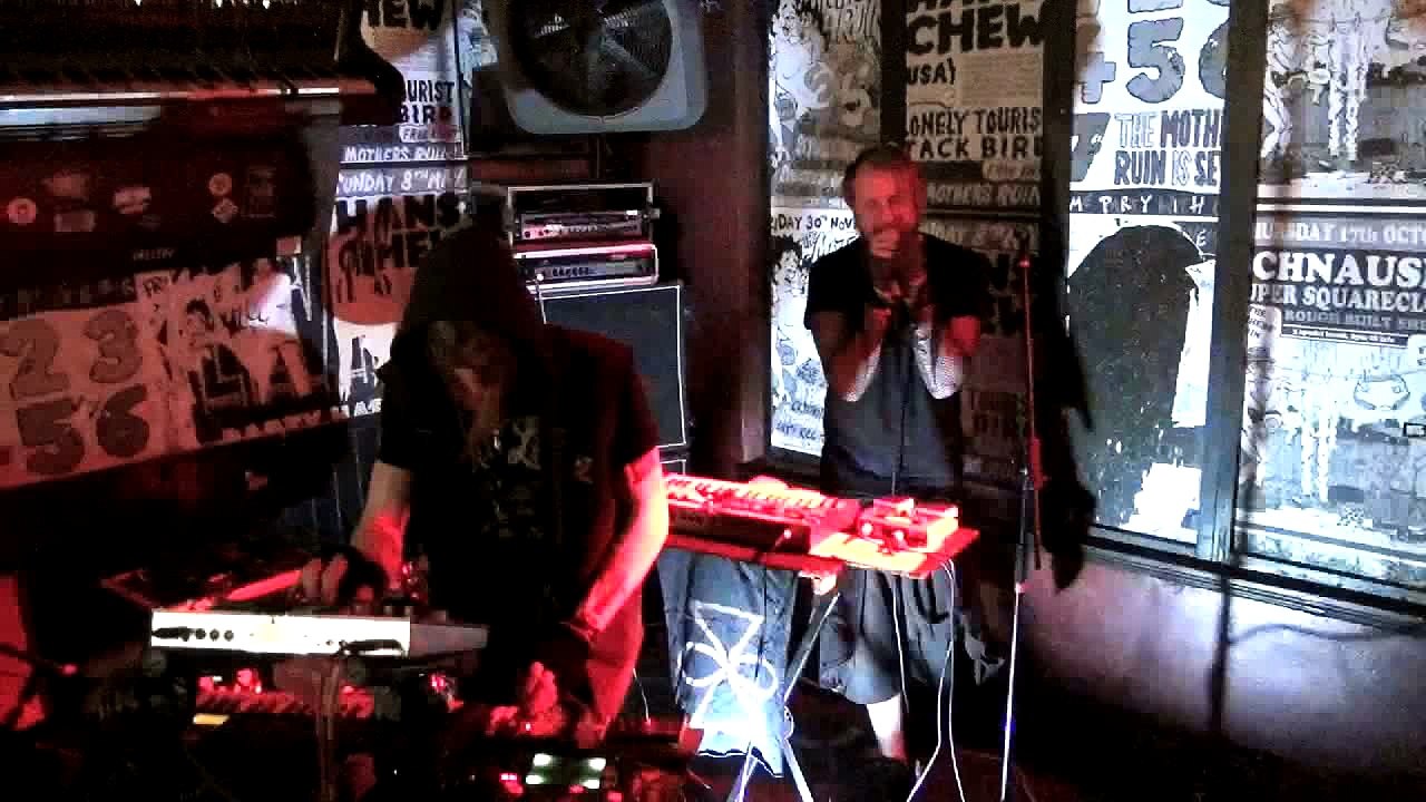 25-08-16 at the Mothers Ruin At the Heart of it All