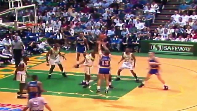 Shawn Kemp Dunks on Alton Lister