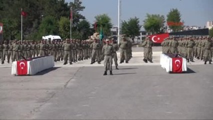 Sivas'ta Temel Eğitimlerini Tamamlayan Erler Yemin Etti