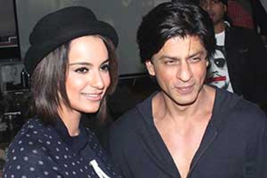 Kangana 'prematurely' spills the beans on her movie with SRK