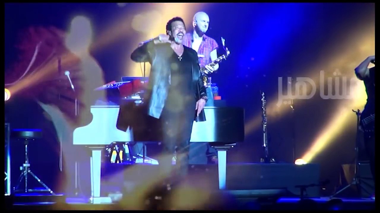 هنادي الكندري تتحدى زوجها في المسرح والوجه المستعار
