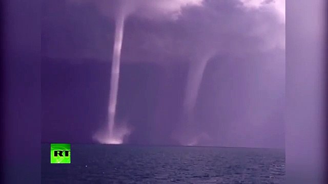 Waterspouts touch down on Qinghai lake in China