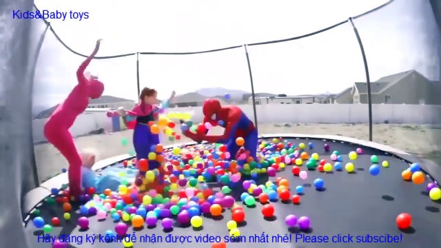 Người nhện và Nữ hoàng băng giá Elsa - Cuộc sống hàng ngày cùng joker, huk bọn trẻ chơi đùa