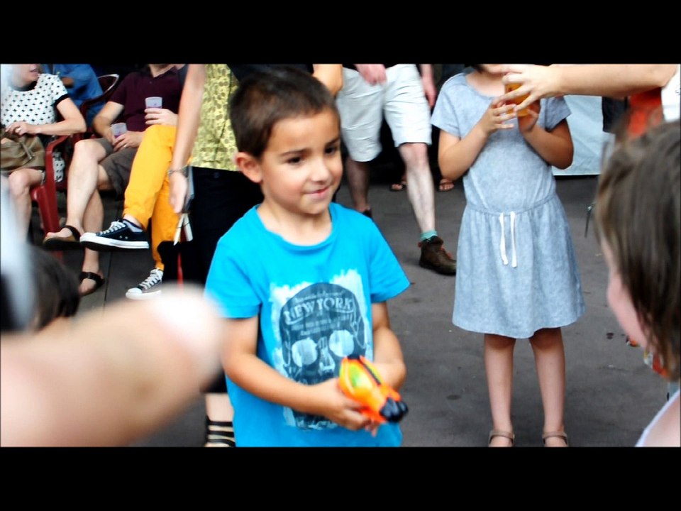 FAITES DE LIMAGE LIQUID PURSUIT...