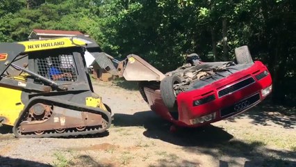 Un père détruit la voiture de son fils