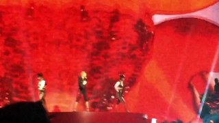 Madonna Rebel Heart Tour Living For Love live in Barcelona 25-11-15