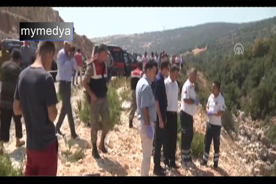 Hatay'da feci kaza: 8 ölü, 18 yaralı