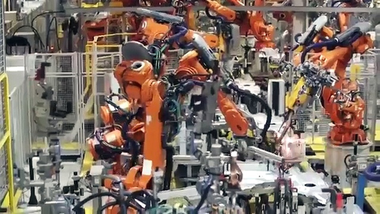 2015 Land Rover Discovery Sport production-How Land Rover is made